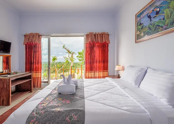 Konukevi Slumbung Bungalow With Ocean View 2*